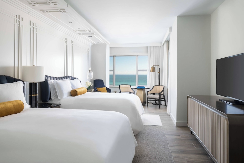 Habitación, 2 camas dobles, vistas a la ciudad del hotel The Ritz-Carlton South Beach