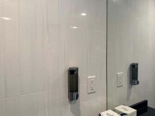 Habitación Doble Estándar del hotel Regal Inn and Suites New York LaGuardia. Foto 3