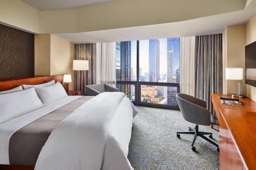 Habitación con vistas a la ciudad - 1 cama extragrande del hotel The Westin Bonaventure and Suites, Los Angeles