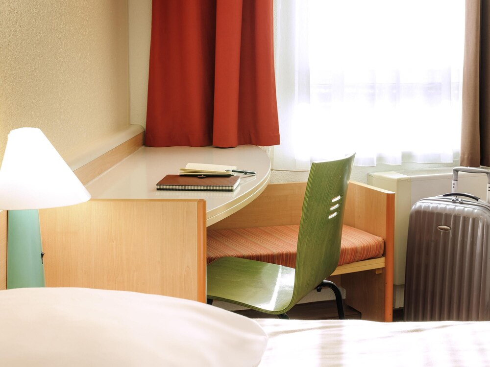 Habitación Standard con 2 camas individuales del hotel Ibis Bamberg Altstadt. Foto 1
