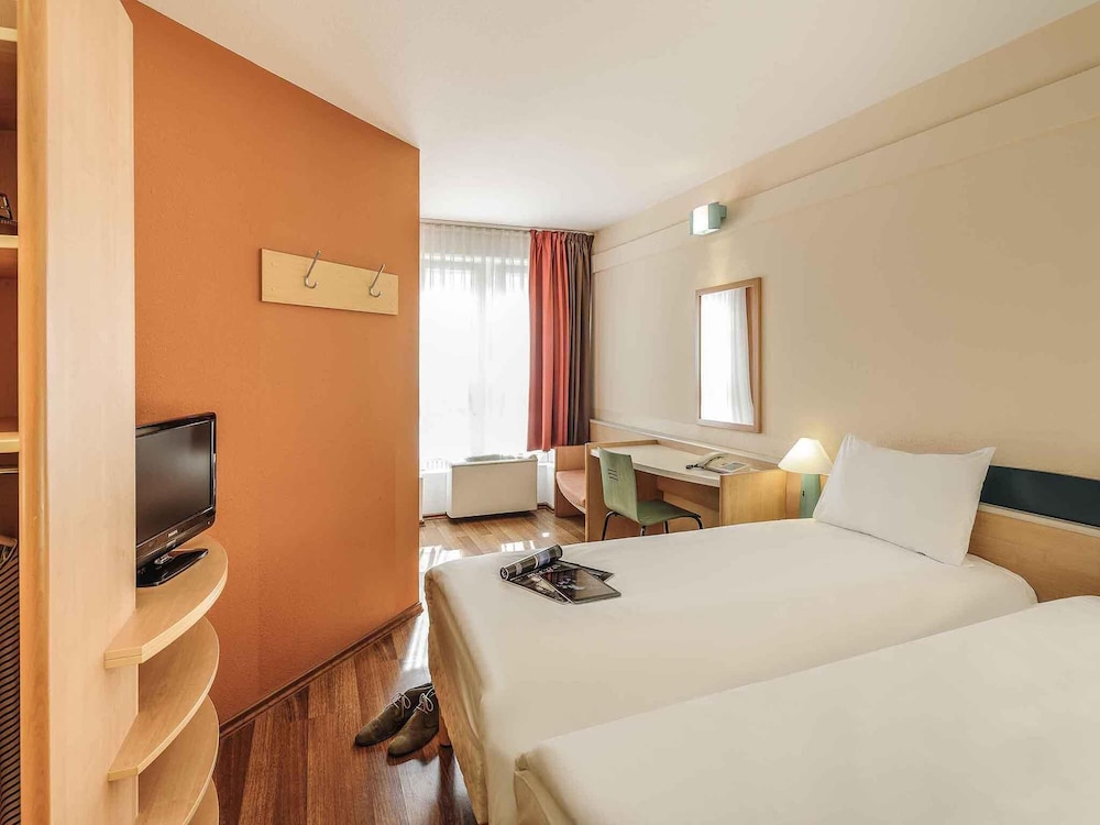 Habitación Standard con 2 camas individuales del hotel Ibis Bamberg Altstadt. Foto 4