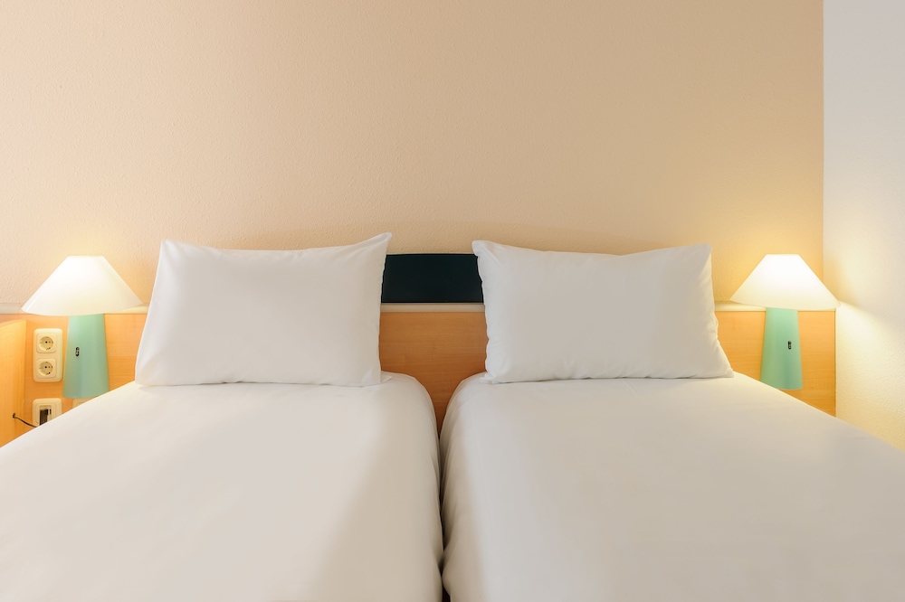 Habitación Standard con 2 camas individuales del hotel Ibis Bamberg Altstadt. Foto 5