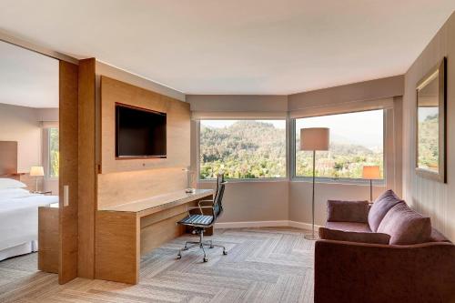 Suite Executive con 1 dormitorio y acceso al club lounge del hotel Sheraton Santiago and Convention Center
