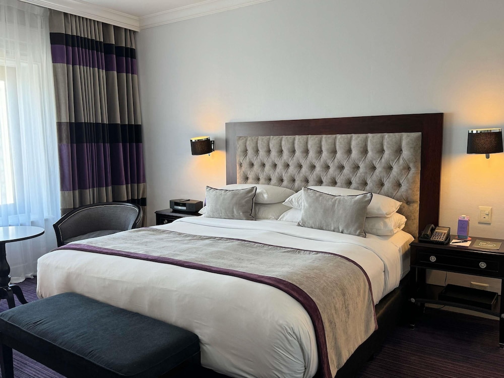 Suite junior, 1 cama de matrimonio, vistas a la ciudad del hotel Sofitel Buenos Aires Recoleta. Foto 8