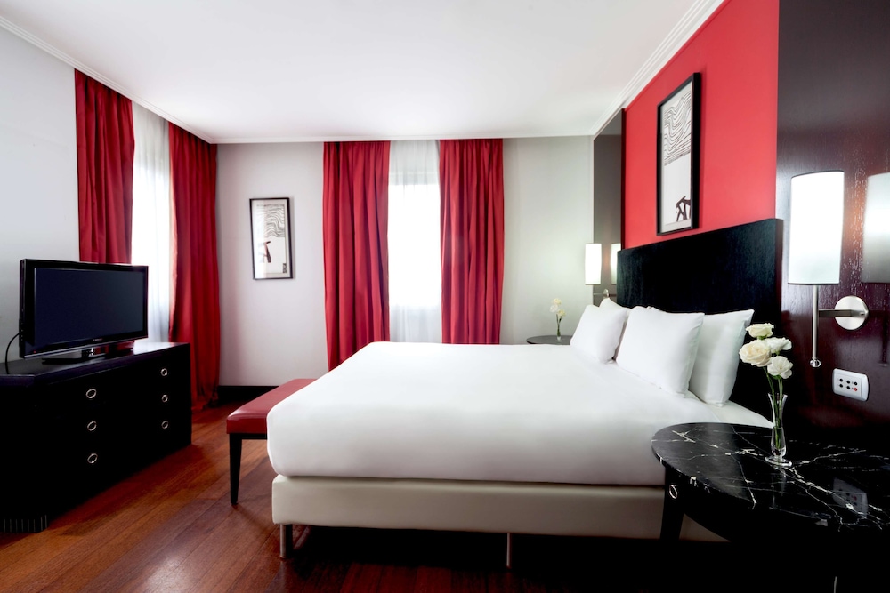 Habitación cuádruple familiar del hotel NH Buenos Aires City. Foto 1