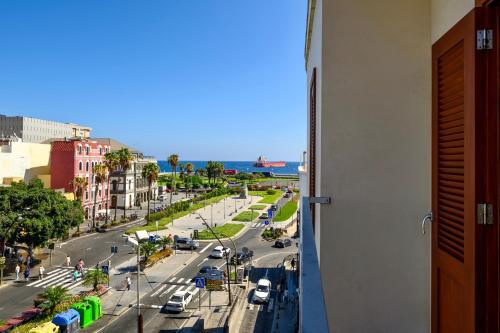 Apartamento con balcón del hotel Vegueta Rooftop Suites by AirNest. Foto 13