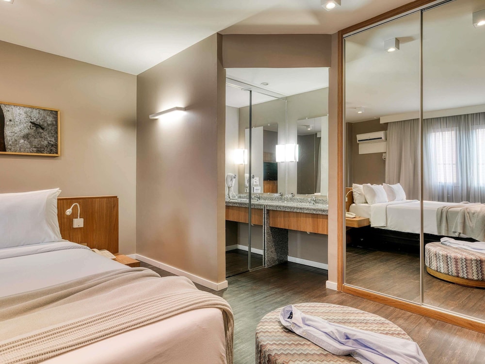 Suite de lujo, 1 cama doble del hotel Mercure Belo Horizonte Vila Da Serra. Foto 9