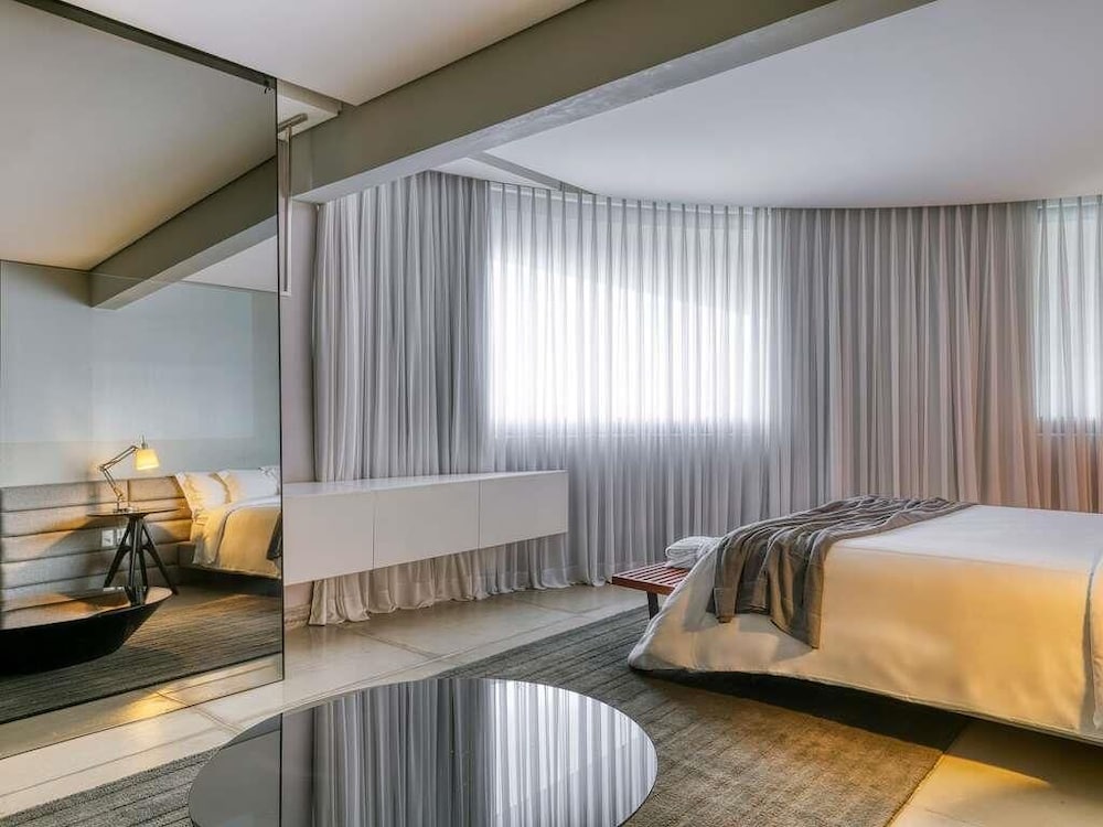 Suite junior, 1 cama de matrimonio grande del hotel Mercure Belo Horizonte Vila Da Serra. Foto 3
