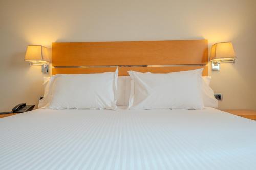 Habitación Superior - 1 cama grande del hotel Reston Valdemoro. Foto 2