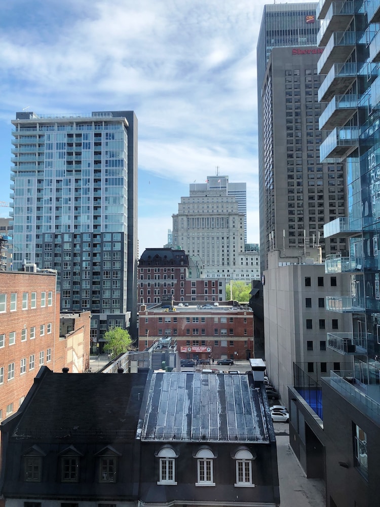 Superior con 2 camas dobles del hotel Novotel Montreal Centre. Foto 4