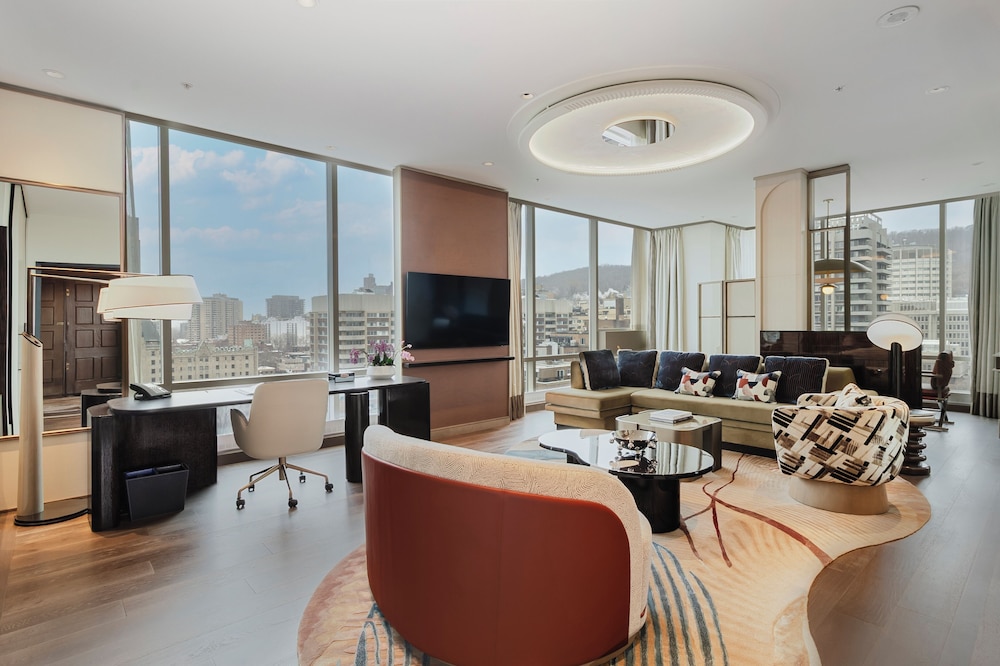 Suite Presidencial con vistas al Mont Royal del hotel Sofitel Montreal Golden Mile. Foto 3