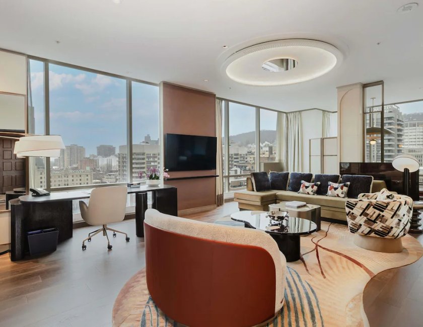 Suite Vista Montaña 1 Cama king Presidencial Royal del hotel Sofitel Montreal Golden Mile. Foto 5