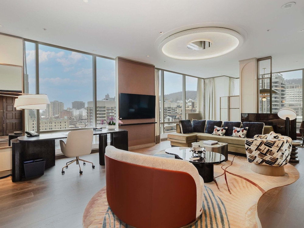 Suite Presidencial con vistas al Mont Royal del hotel Sofitel Montreal Golden Mile. Foto 12