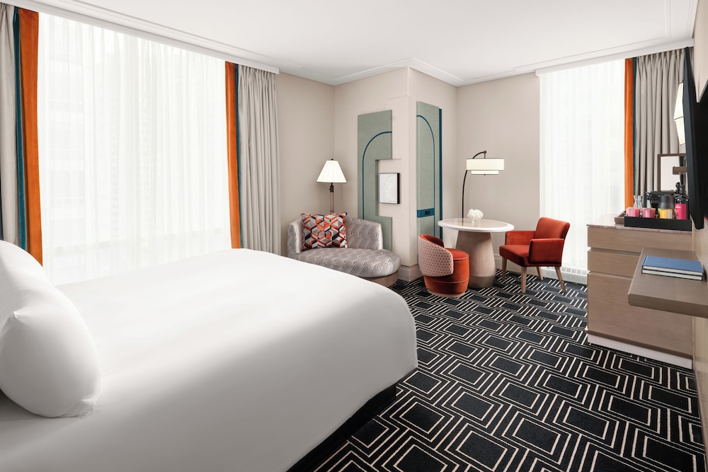 Habitación de Esquina de Lujo, 1 Cama King del hotel Sofitel Montreal Golden Mile. Foto 3