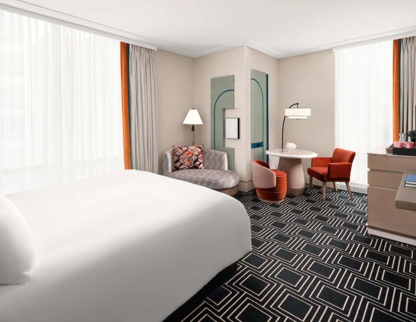 Habitación doble Lujo 1 Cama king Esquinera del hotel Sofitel Montreal Golden Mile