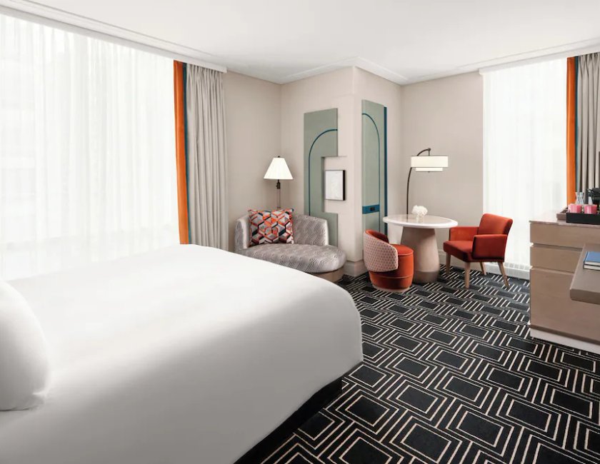 Habitación doble Lujo 1 Cama king Esquinera del hotel Sofitel Montreal Golden Mile. Foto 3
