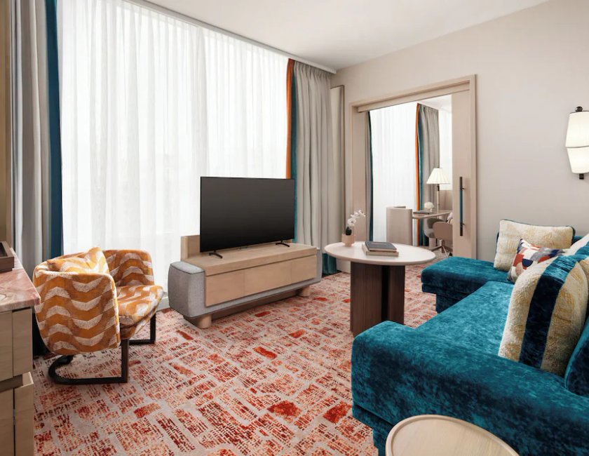 Suite 1 Cama king 1 habitación Vista ciudad Esquinera Prestige del hotel Sofitel Montreal Golden Mile. Foto 10