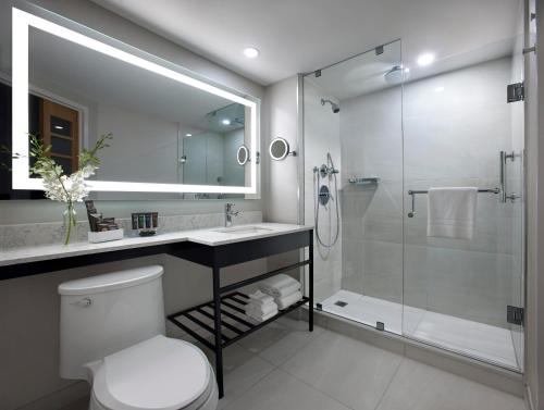 Suite Junior Executive del hotel Novotel Toronto Centre. Foto 6