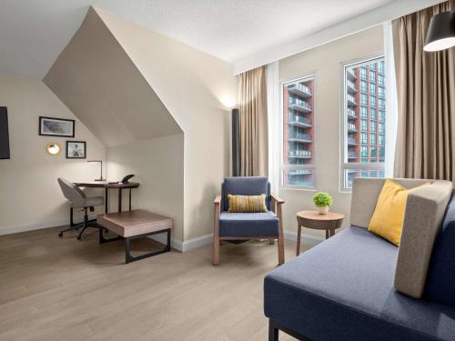 Suite Junior Executive del hotel Novotel Toronto Centre. Foto 7