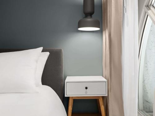 Suite Junior con cama extragrande - No fumadores del hotel Novotel Toronto Centre. Foto 4