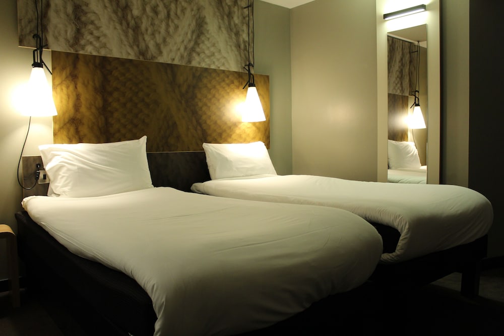 Habitación con 2 camas individuales, 2 camas individuales del hotel Ibis Rugby East