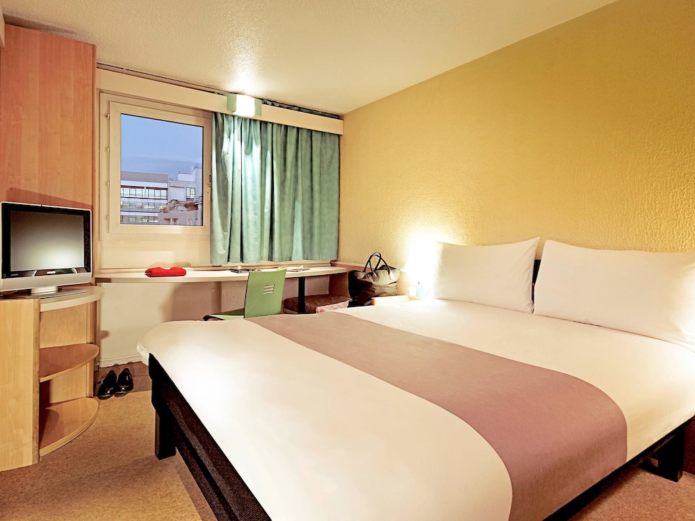 Habitación doble con 1 cama doble del hotel Ibis Hull City Centre. Foto 2
