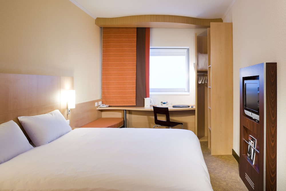 Habitación doble con 1 cama doble del hotel Ibis Hull City Centre. Foto 3