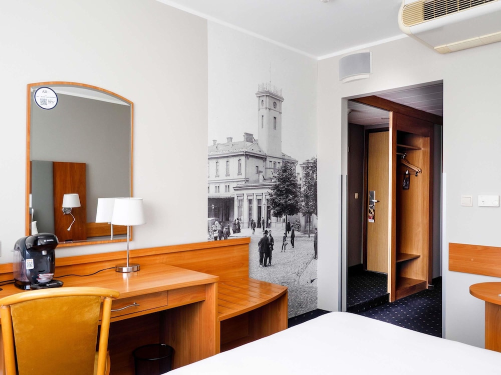 Habitacion Standard con 1 cama doble del hotel Mercure Czestochowa Centrum. Foto 9