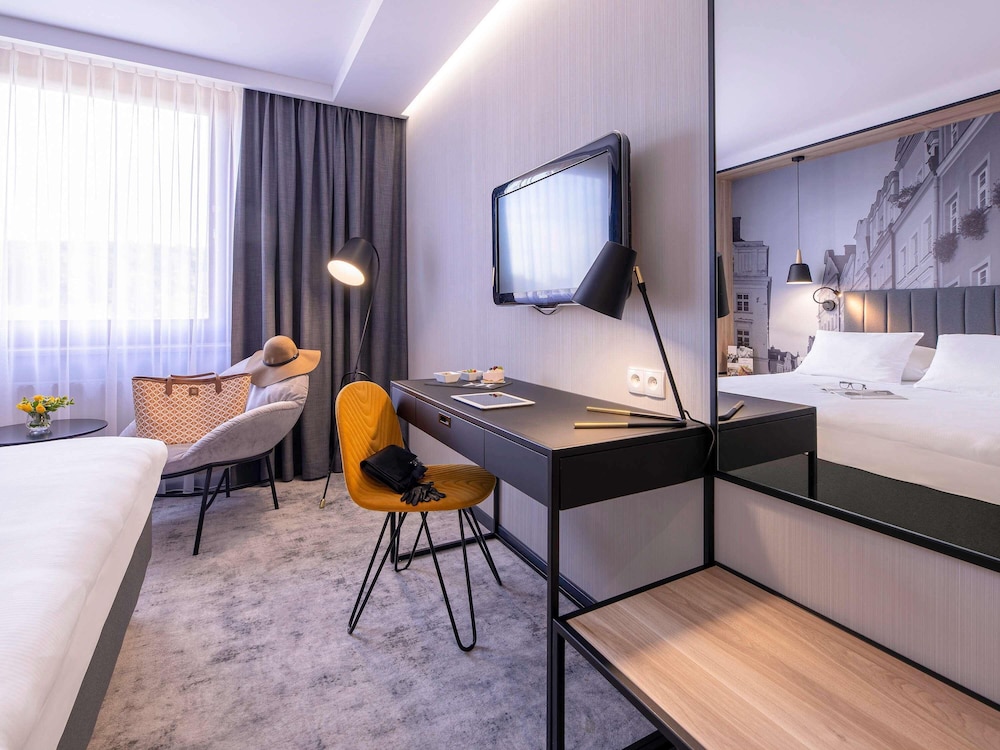 Habitación Superior con cama doble del hotel Mercure Jelenia Gora. Foto 6