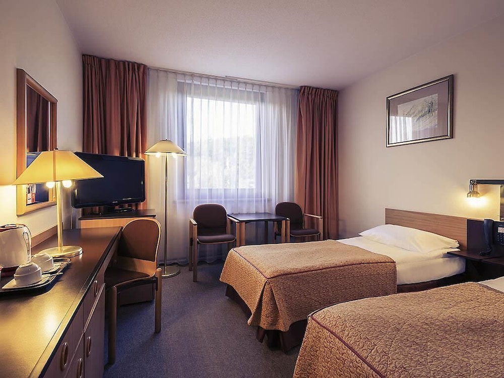 Habitación estándar con 2 camas individuales del hotel Mercure Jelenia Gora. Foto 2