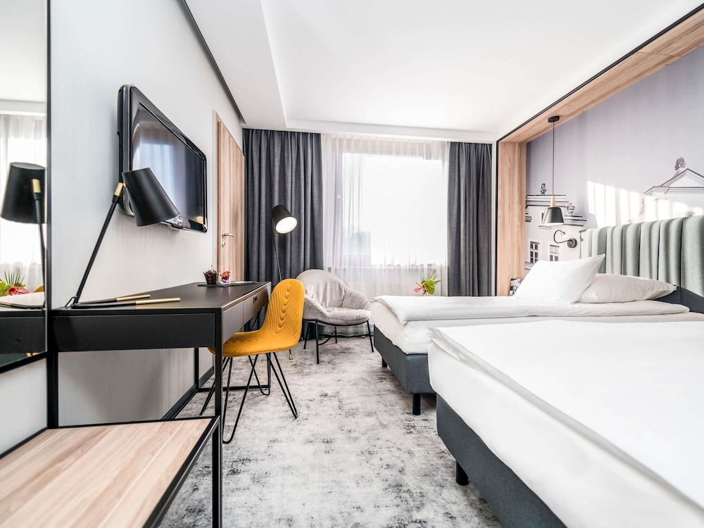 Habitación superior con 2 camas individuales del hotel Mercure Jelenia Gora. Foto 4