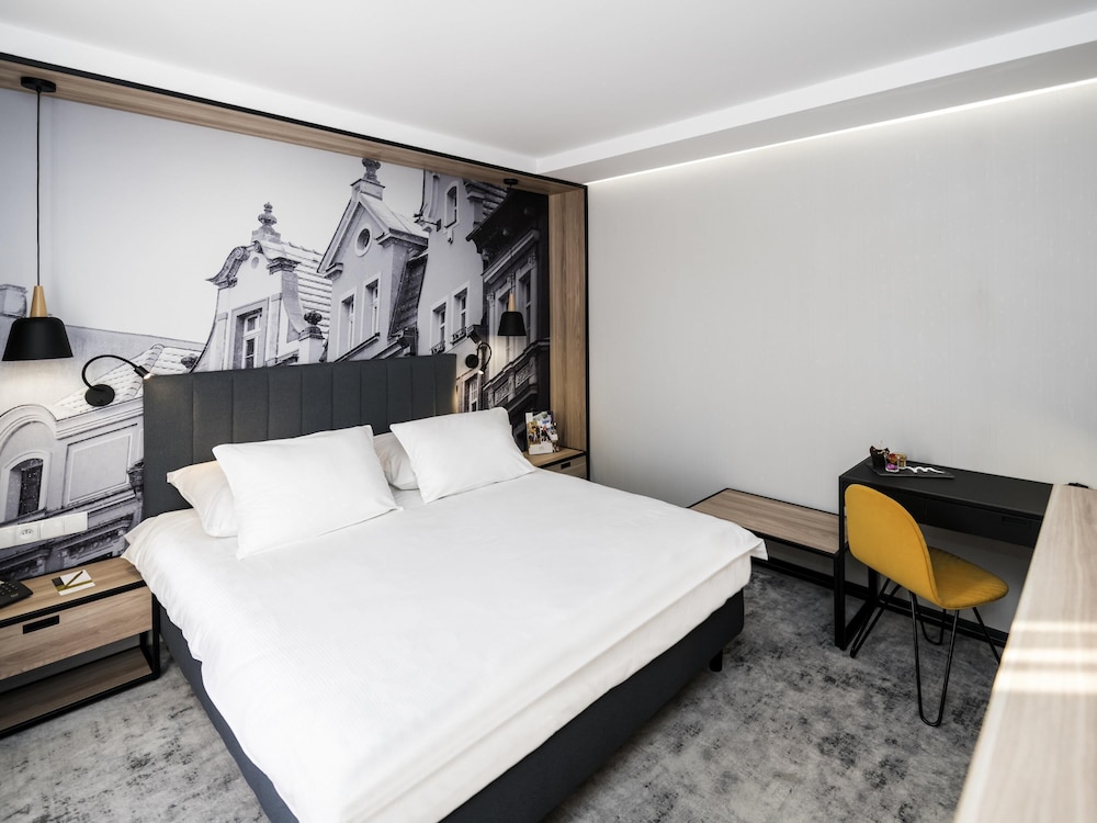 Habitación Superior con 1 cama individual del hotel Mercure Jelenia Gora. Foto 4