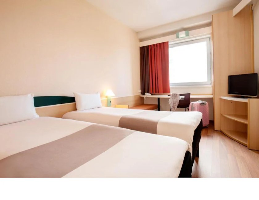 Habitación doble 2 Camas individuales del hotel Ibis Lodz Centrum. Foto 1