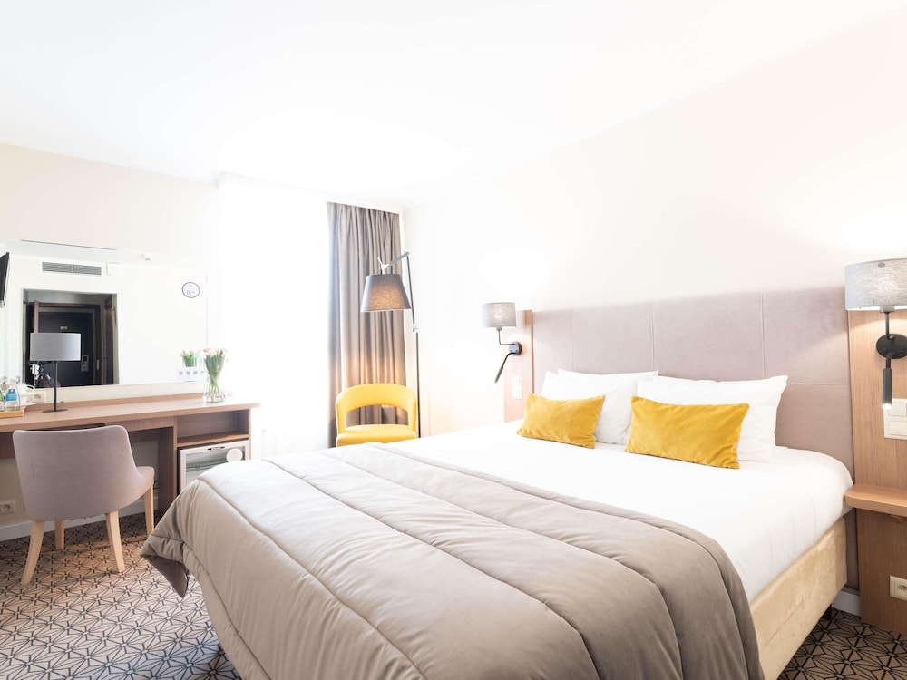 Habitación estándar con una cama doble del hotel Mercure Lublin Centrum. Foto 3