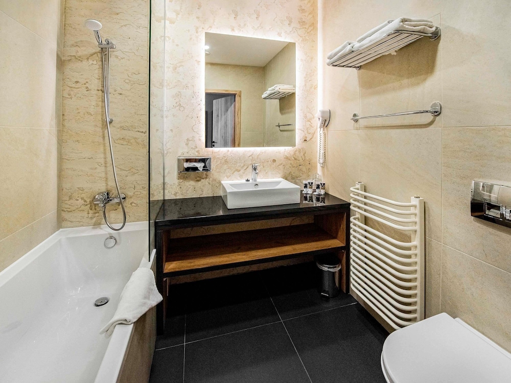 Habitación Superior con 1 cama doble del hotel Mercure Opole. Foto 5