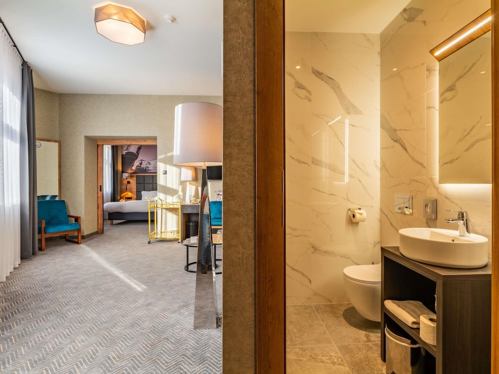 Apartamento estándar con 1 cama doble del hotel Mercure Opole. Foto 5