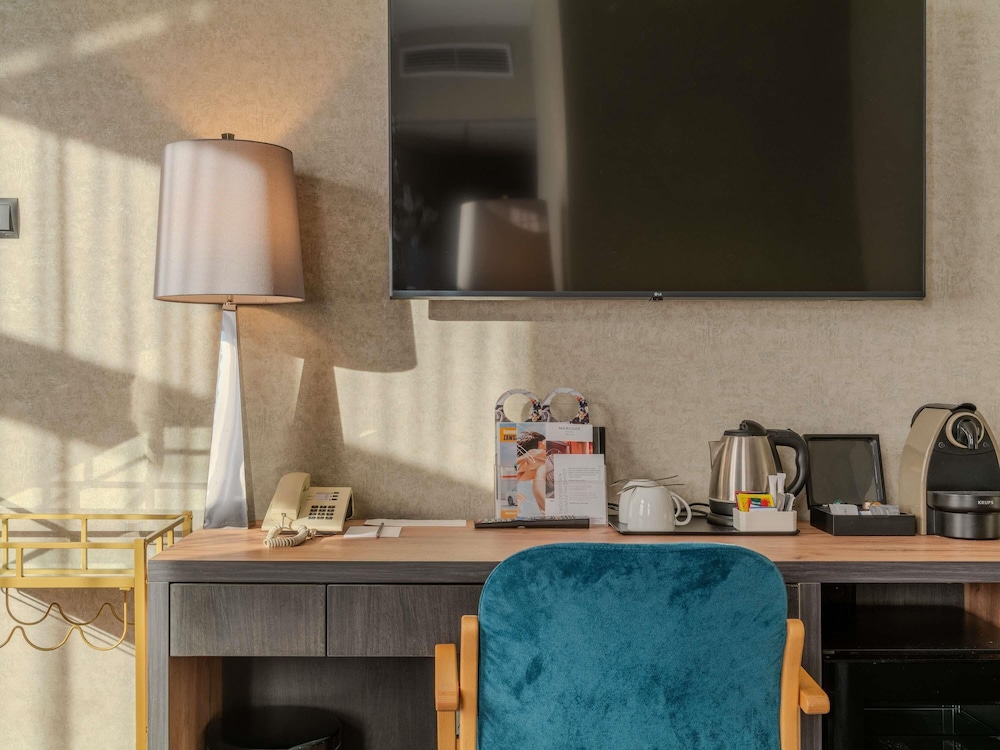Apartamento estándar con 1 cama doble del hotel Mercure Opole. Foto 9