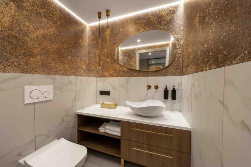 Suite Presidencial con cama extragrande del hotel Wyndham Wroclaw Old Town. Foto 6
