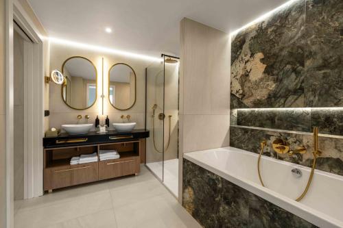 Suite Presidencial con cama extragrande del hotel Wyndham Wroclaw Old Town. Foto 8