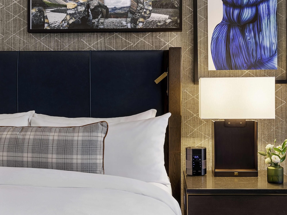 FAIRMONT VIEW King - 220sf, 20sm, vistas preferentes a las montañas del hotel Fairmont Banff Springs