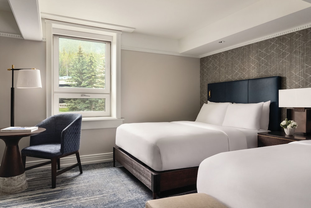 DELUXE 2 Queens - 350sf, 33sm, habitación espaciosa del hotel Fairmont Banff Springs. Foto 4
