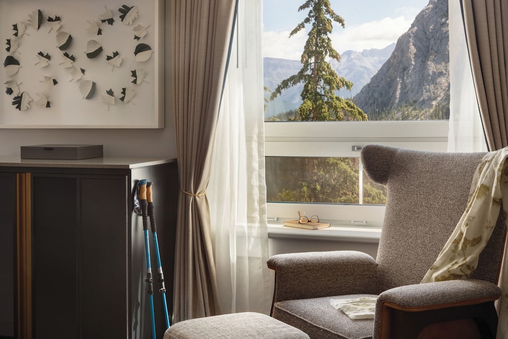 GATEHOUSE SUITE King - 450sf, 41sm, ubicada en la Gatehouse del hotel Fairmont Banff Springs. Foto 4