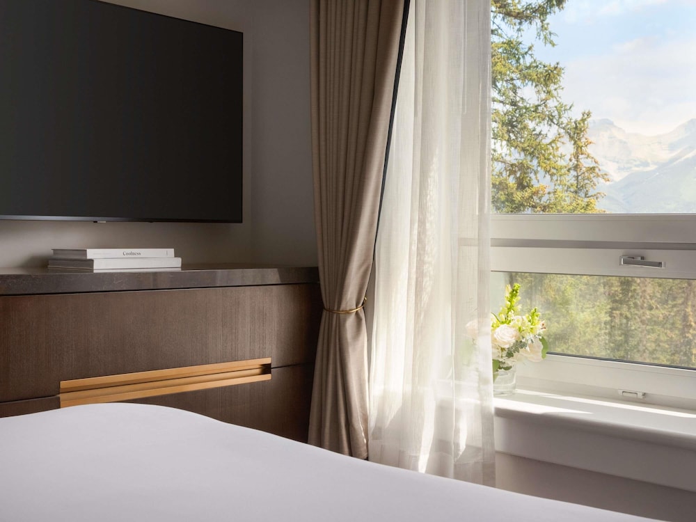 GATEHOUSE SUITE King - 450sf, 41sm, ubicada en la Gatehouse del hotel Fairmont Banff Springs. Foto 9