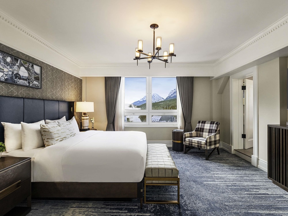 1 BEDROOM SUITE King - 550sf, 51sm, Beneficios Suite Life, ubicada en el edificio principal del hotel Fairmont Banff Springs. Foto 4