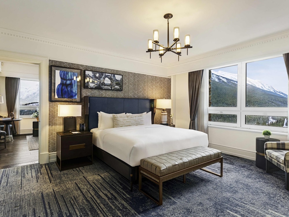 1 BEDROOM SUITE King - 550sf, 51sm, Beneficios Suite Life, ubicada en el edificio principal del hotel Fairmont Banff Springs. Foto 5