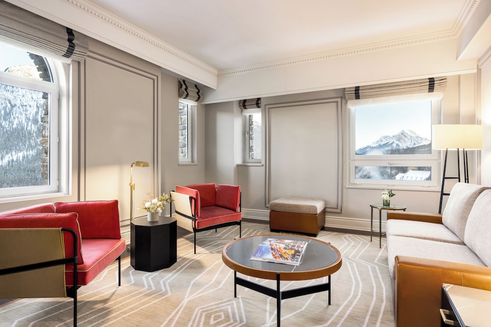 1 BEDROOM SUITE King - 550sf, 51sm, Beneficios Suite Life, ubicada en el edificio principal del hotel Fairmont Banff Springs. Foto 7