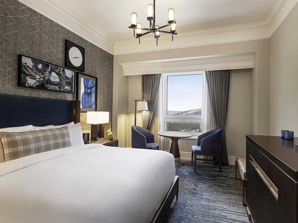 FAIRMONT VIEW 2 Doubles - 220sf, 20sm, vistas preferentes a las montañas del hotel Fairmont Banff Springs