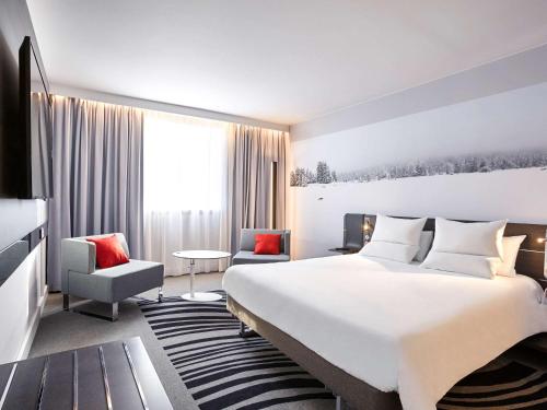 Habitación Superior - 1 cama grande del hotel Novotel York Centre. Foto 3