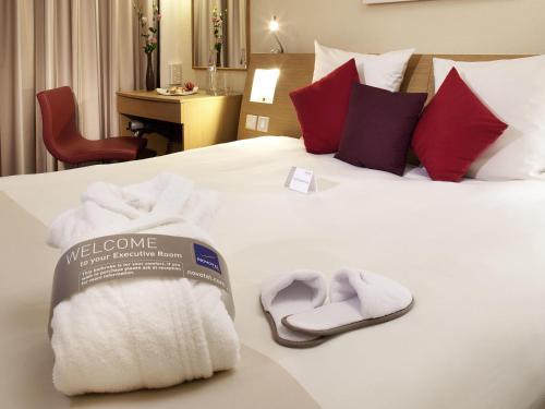 Suite con cama extragrande del hotel Novotel Sheffield Centre. Foto 3