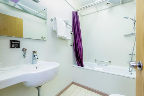 Habitación Doble Premier del hotel Eurotraveller-Premier Harrow. Foto 4